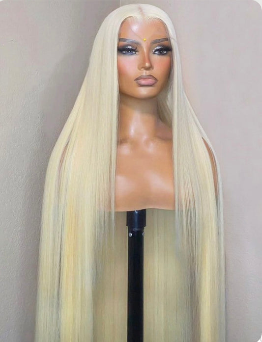 BLONDE